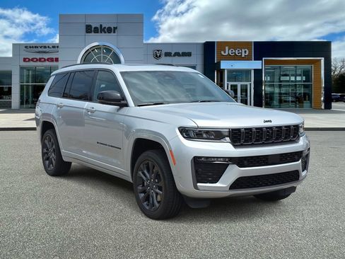 New 2026 Jeep Grand Cherokee L Limited AWD/4WD image 1
