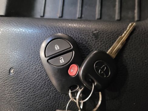 Used 2016 Toyota Tundra TRD Pro image 32