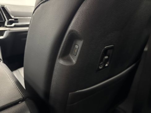 Used 2023 Kia Sportage EX image 22