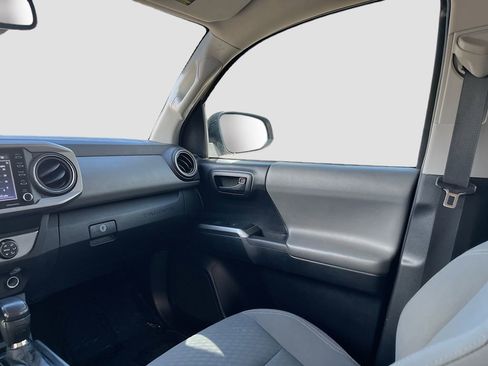 Used 2020 Toyota Tacoma SR5 w/ Technology Package image 22