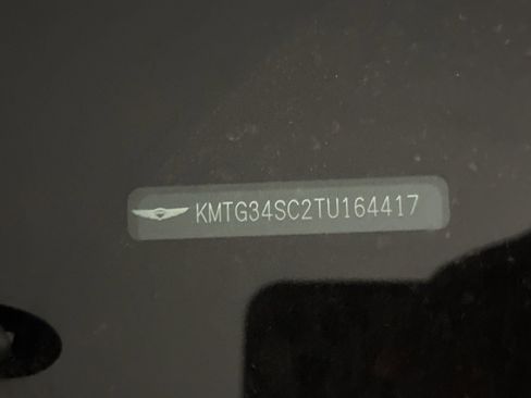 Used 2026 Genesis G70 2.5T Prestige image 4