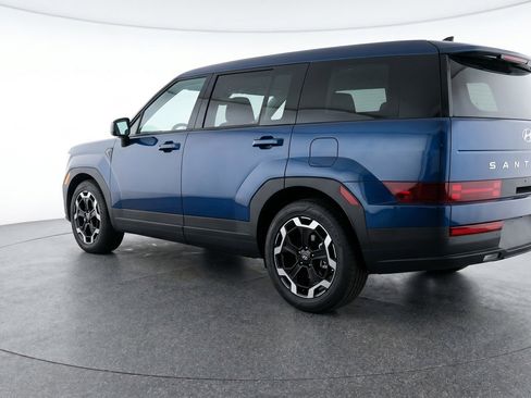 Used 2025 Hyundai Santa Fe SEL image 6