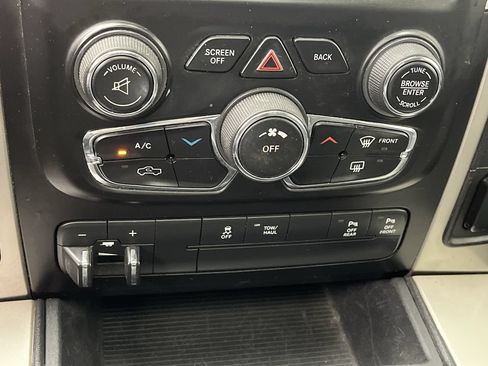Used 2016 RAM 1500 Big Horn AWD/4WD image 22