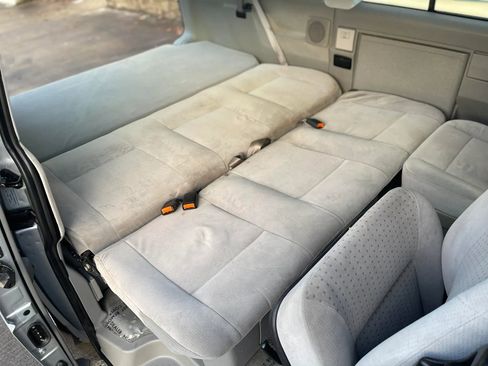 Used 2002 Volkswagen Eurovan MV image 15