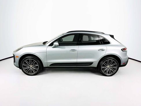 Certified 2026 Porsche Macan AWD/4WD image 2