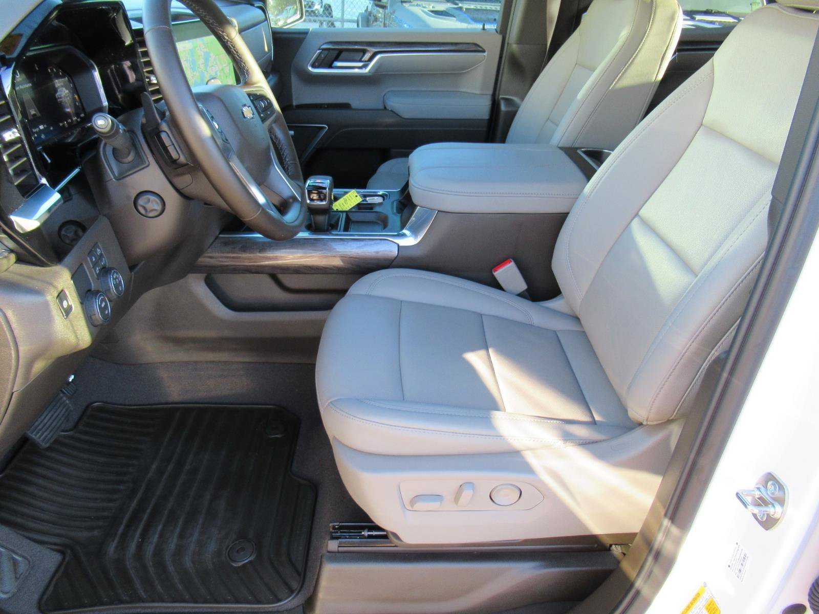 Used 2026 Chevrolet Silverado 1500 LTZ RWD image 19