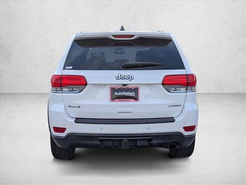 Used 2017 Jeep Grand Cherokee Laredo w/ Quick Order Package 23E AWD/4WD image 6