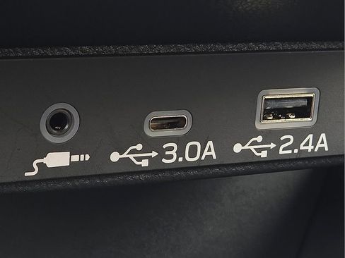 Used 2025 Subaru Forester Limited w/ Popular Package #2 image 16