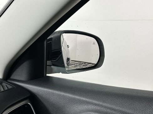 Certified 2022 Jeep Cherokee Limited image 27