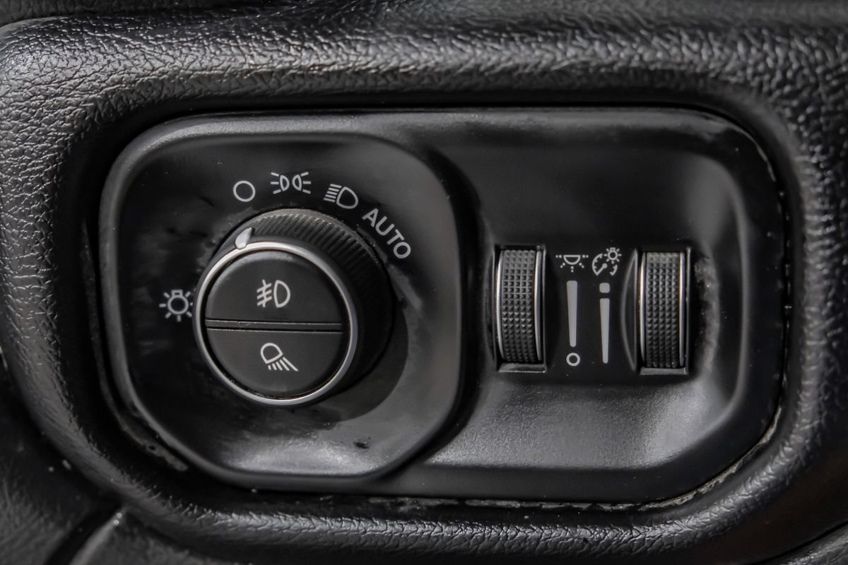 Used 2022 RAM 2500 Laramie AWD/4WD image 29