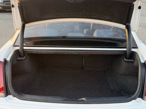 Used 2018 Chrysler 300 S RWD image 12