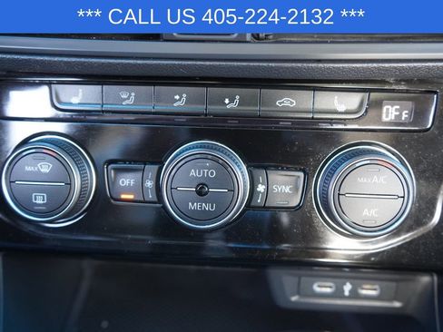 Used 2024 Volkswagen Jetta SE image 36