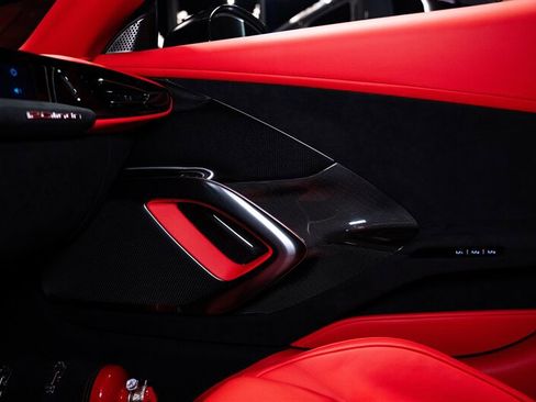 Used 2025 Ferrari 12Cilindri RWD image 40