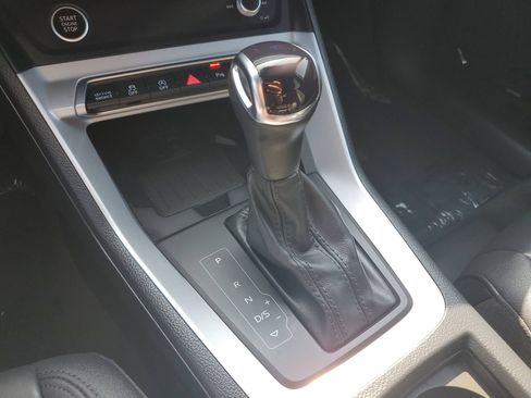 Used 2025 Audi Q3 2.0T Premium Plus w/ Premium Plus Package AWD/4WD image 27