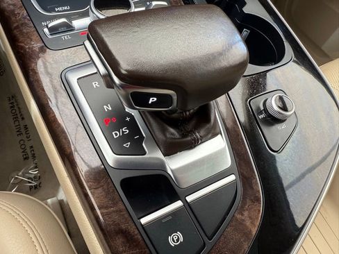 Used 2018 Audi Q7 3.0T Prestige AWD/4WD image 21