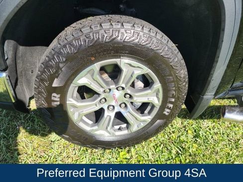 Used 2024 GMC Sierra 1500 SLT w/ X31 Off-Road Package image 6