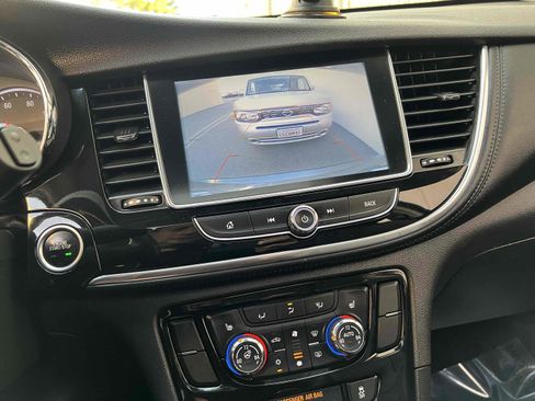 Used 2018 Buick Encore Essence image 28