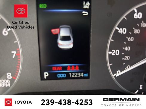 Certified 2025 Toyota Corolla SE image 19