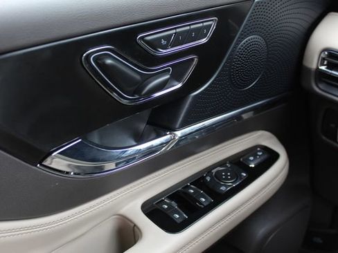 Used 2024 Lincoln Corsair Reserve w/ Equipment Group 201A image 21