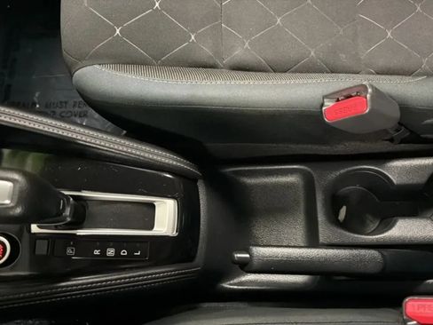 Used 2019 Nissan Kicks S FWD image 12