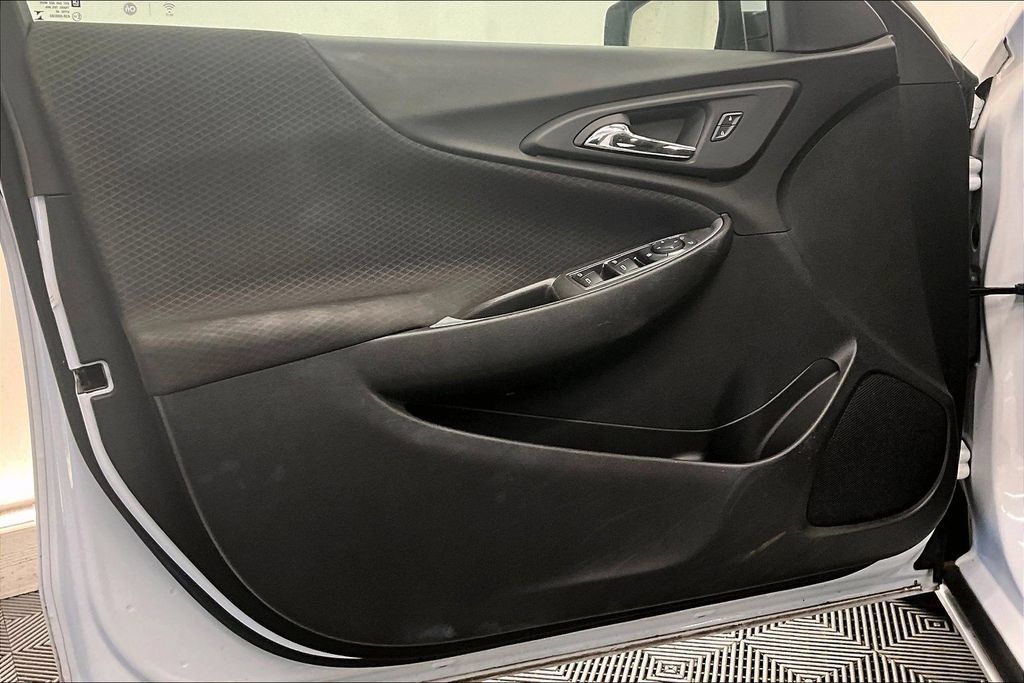Used 2024 Chevrolet Malibu LT FWD image 24