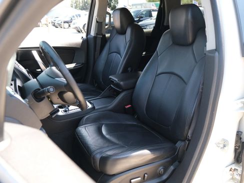 Used 2012 GMC Acadia SLT AWD/4WD image 9