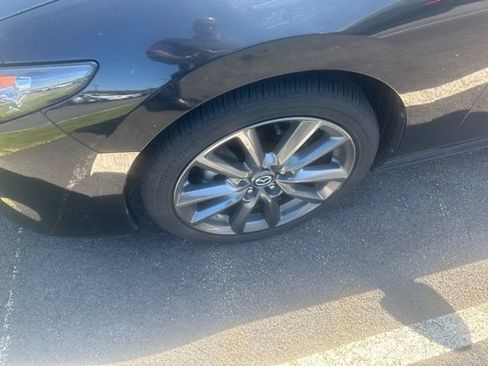 Used 2024 MAZDA MAZDA3 s FWD image 2