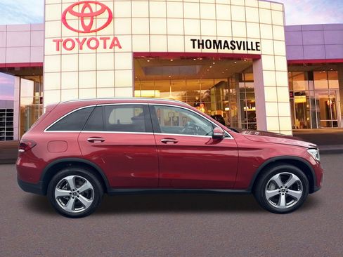 Used 2022 Mercedes-Benz GLC 300 image 4
