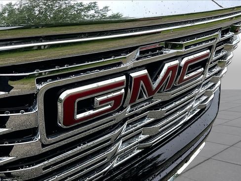 Used 2023 GMC Sierra 1500 Denali w/ Denali Reserve Package AWD/4WD image 32