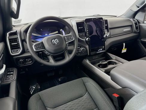 New 2026 RAM 1500 4x4 Crew Cab image 22