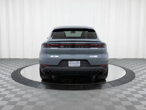 Certified 2024 Porsche Cayenne Coupe AWD/4WD image 6