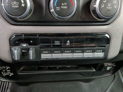 Used 2021 RAM 2500 Tradesman image 30