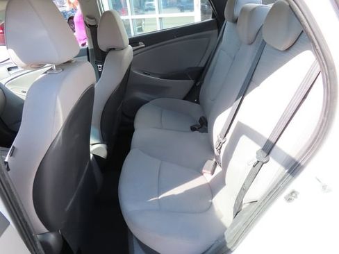 Used 2017 Hyundai Accent SE FWD image 9