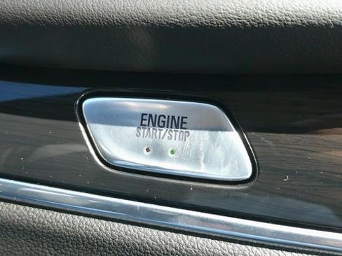 Used 2019 Buick Enclave Premium image 14