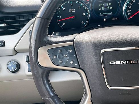 Used 2019 GMC Yukon Denali w/ Denali Ultimate Package AWD/4WD image 11