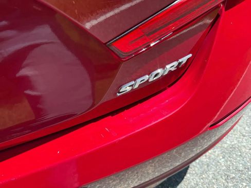 Used 2018 Honda Accord Sport image 14