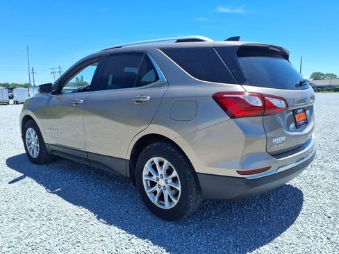 Used 2018 Chevrolet Equinox LT w/ Sun & Infotainment Package AWD/4WD image 10