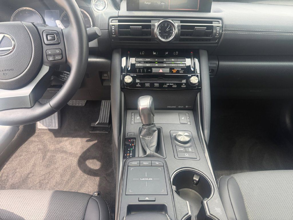 Used 2024 Lexus IS 350 F Sport RWD image 12