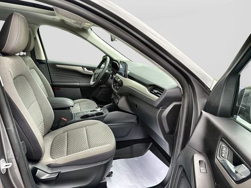 Used 2021 Ford Escape SE w/ SE Sport Appearance Package AWD/4WD image 29