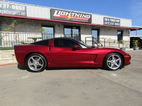 Used 2007 Chevrolet Corvette Coupe w/ Preferred Equipment Group image 6