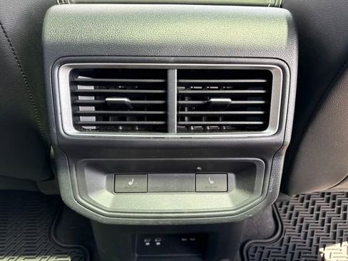 Used 2024 Volkswagen Atlas Cross Sport SEL R-Line AWD/4WD image 21