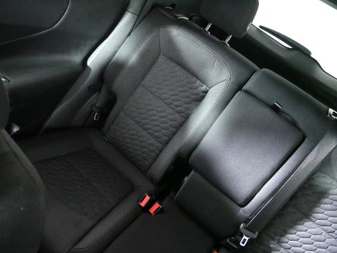 Used 2020 Chevrolet Equinox LT AWD/4WD image 12