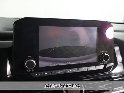 Used 2023 Nissan Pathfinder SV image 5