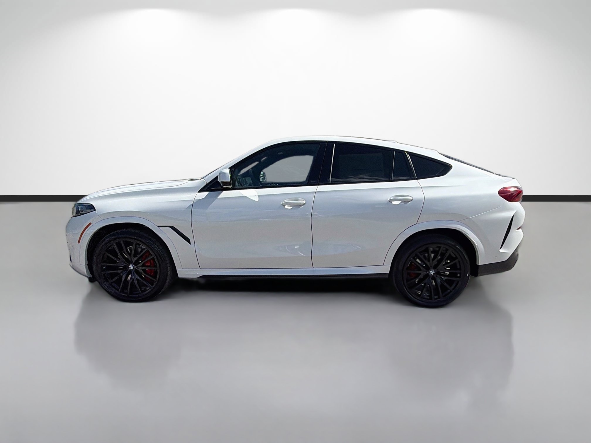 New 2027 BMW X6 xDrive40i w/ Executive Package AWD/4WD image 6