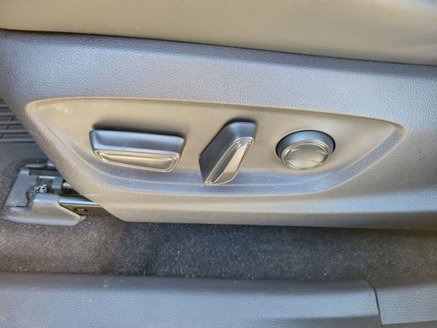 Used 2024 Toyota Crown Platinum image 18