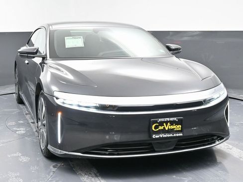 Used 2024 Lucid Air Grand Touring image 3