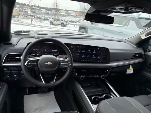 New 2026 Chevrolet Suburban Premier image 6