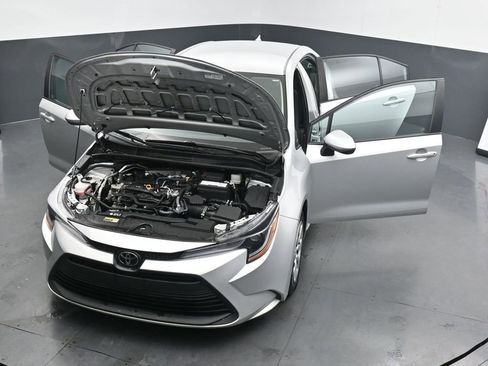 Used 2023 Toyota Corolla LE image 40