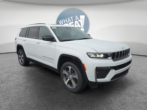 New 2026 Jeep Grand Cherokee L Limited w/ Luxury Tech Group II AWD/4WD image 1