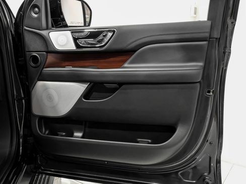 Used 2023 Lincoln Navigator Reserve image 43